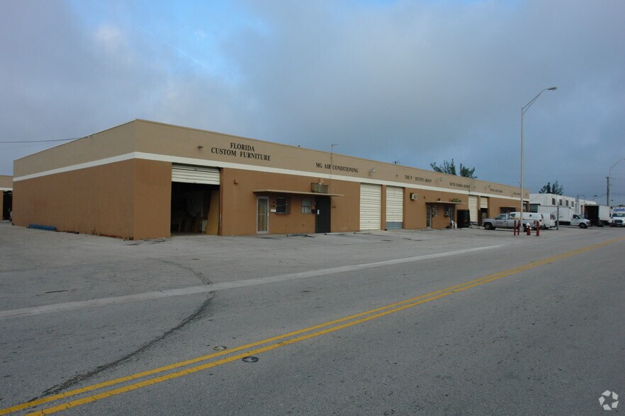More Photos Of 7784 W 2nd Ct, Hialeah Warehouse For Sale