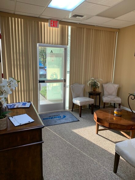 More Photos Of 3000 Bunsen Ave, Ventura Manufacturing For Lease