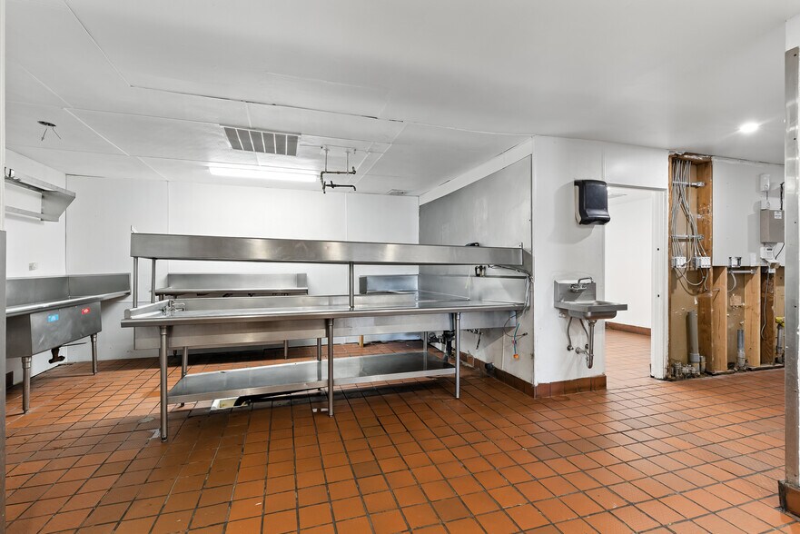 More Photos Of 4355 Sonoma Blvd, Vallejo Restaurant For Lease