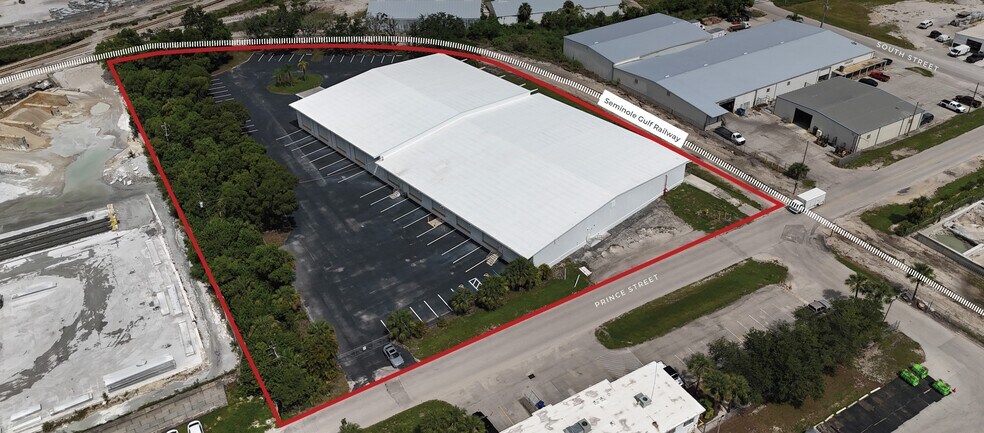 Primary Photo Of 2666 Prince St, Fort Myers Warehouse For Sale