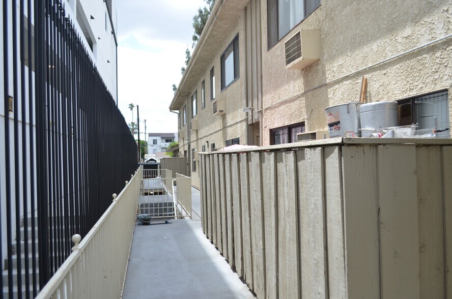 More Photos Of 7028 Alabama Ave, Canoga Park Apartments For Sale