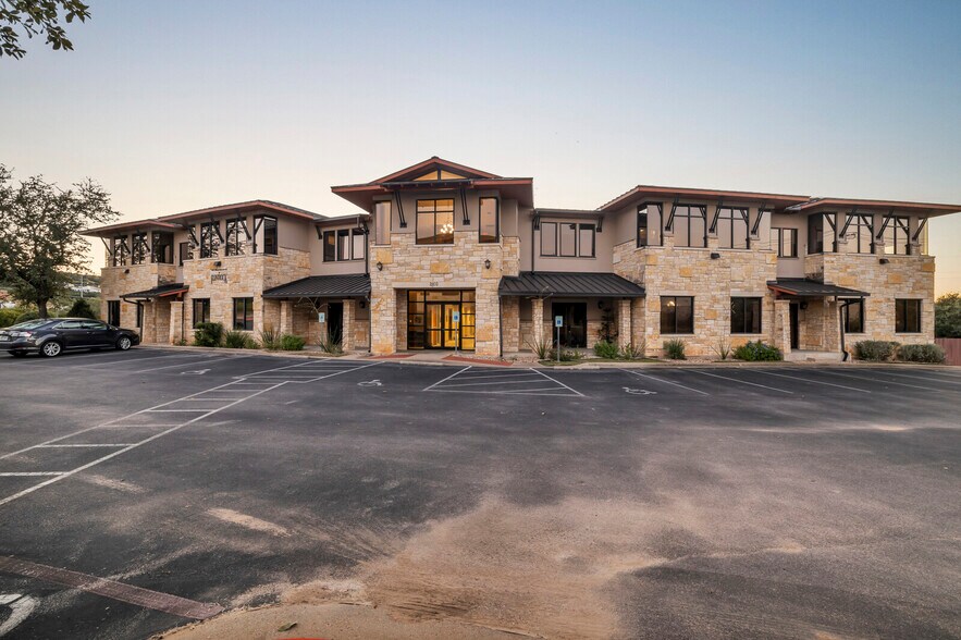 More Photos Of 2802 Flintrock Trce, Austin Coworking Space