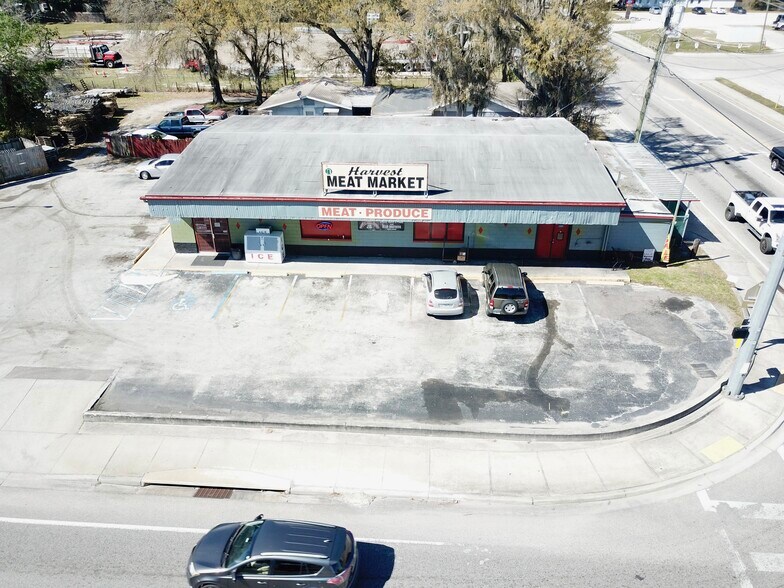 More Photos Of 1081 Berkley Rd, Auburndale Storefront For Sale