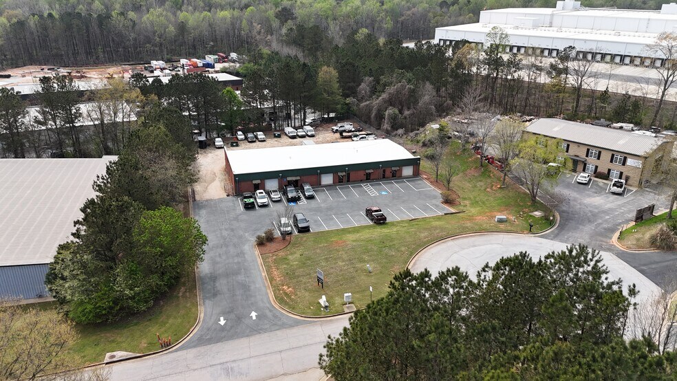 More Photos Of 25 Juniper Ct, Covington Warehouse For Lease