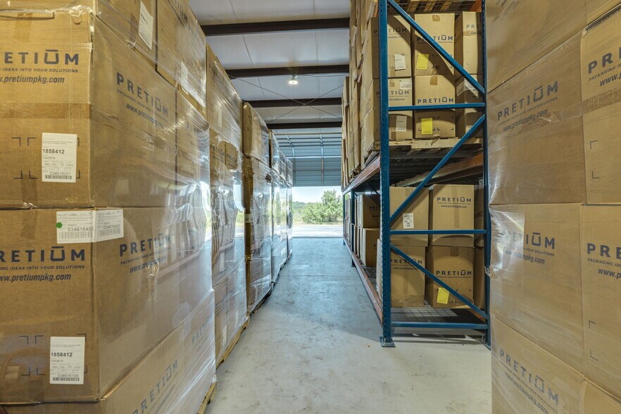 More Photos Of 14121 W US 290 Hwy, Austin Warehouse For Lease