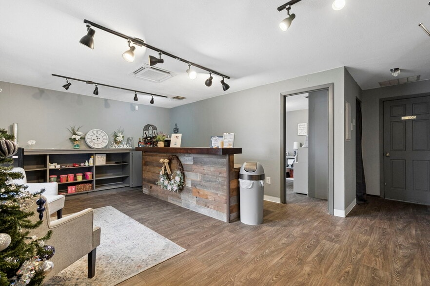 More Photos Of 17641 SE Stark St, Portland Storefront Retail Office For Sale