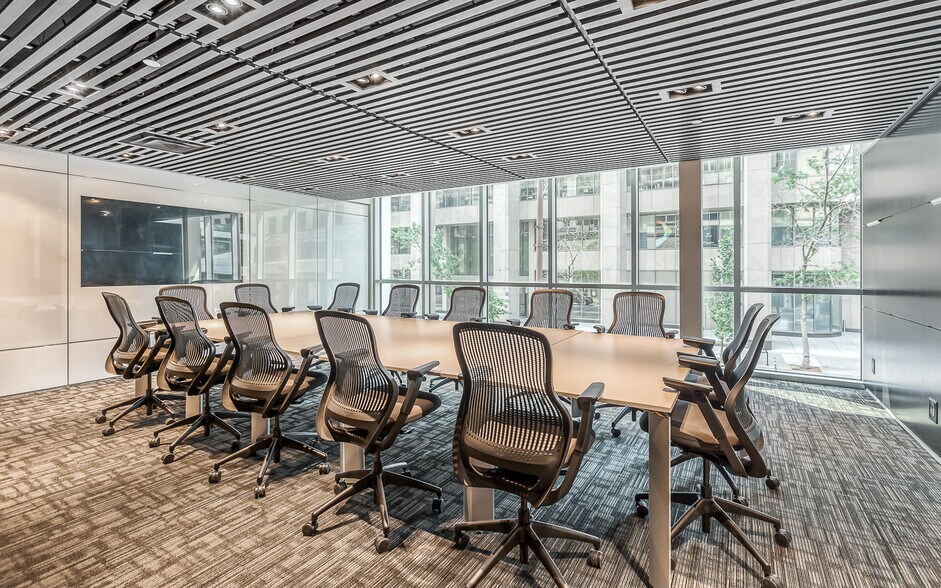 More Photos Of 718 8th Ave SW, Calgary Office For Sale