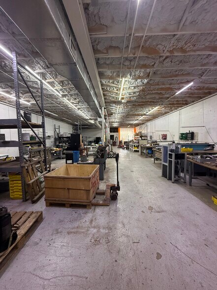 More Photos Of 340 SW 21st Ter, Fort Lauderdale Warehouse For Sale