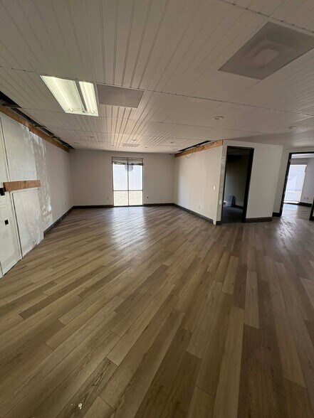 More Photos Of 7108 S Alton Way, Centennial Flex For Lease