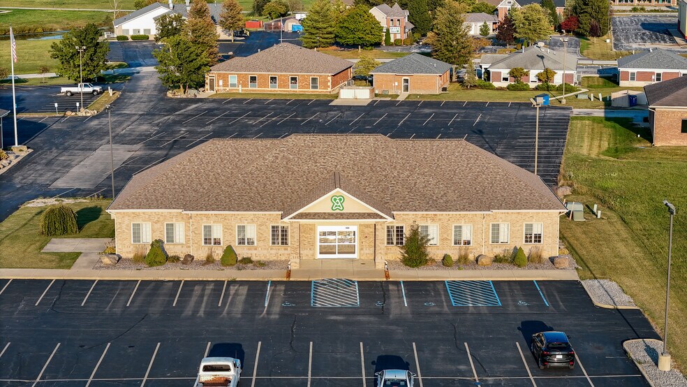 More Photos Of 2809 Commercial Rd, Huntington Office For Sale