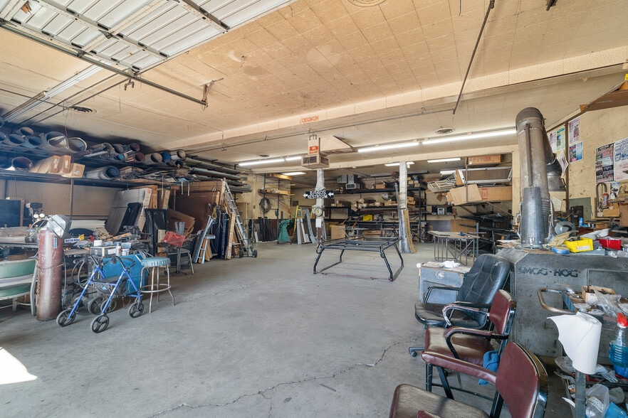 More Photos Of 8744 Sepulveda Blvd, North Hills General Retail For Sale