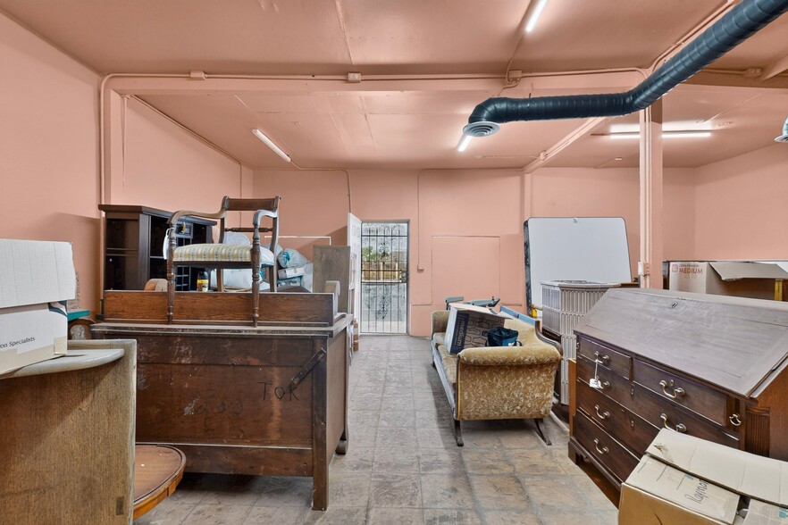More Photos Of 2906 4th St NW, Albuquerque Warehouse For Sale