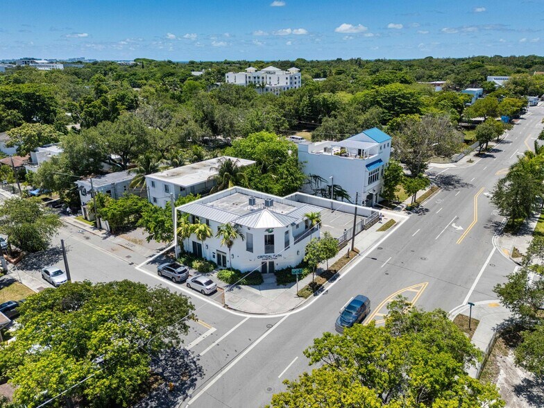 More Photos Of 3305 SW 37th Ave, Miami Office For Sale