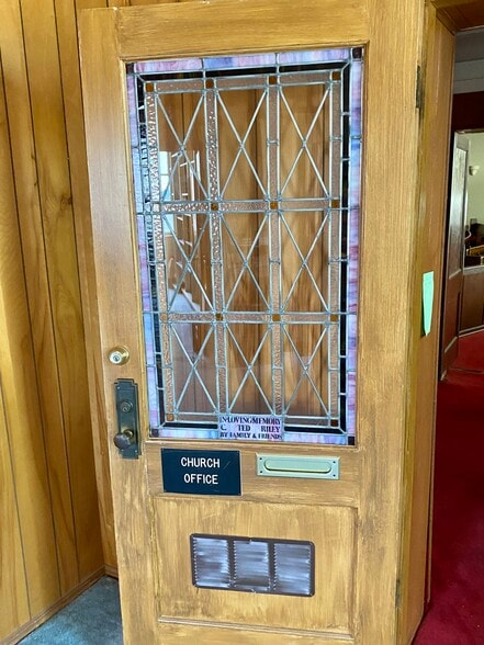 More Photos Of 212 N College Ave, Clarksville Religious Facility For Sale