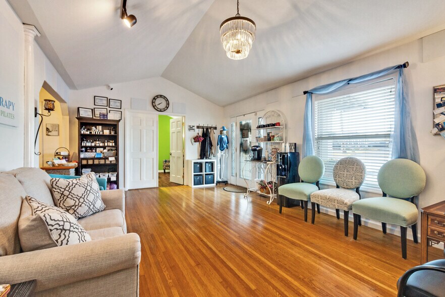 More Photos Of 129 Walker Hill, Crossville Freestanding For Sale