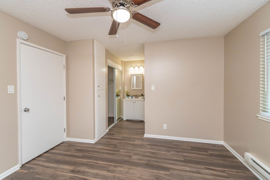 More Photos Of 6815 24th St, Sacramento Multifamily For Sale