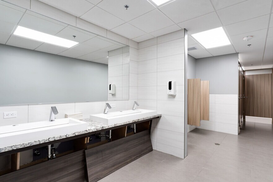 More Photos Of 130 S Market St, Wichita Office For Lease