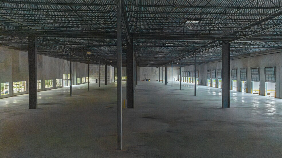 More Photos Of 1620 NW 215th St, Miami Gardens Unknown For Lease