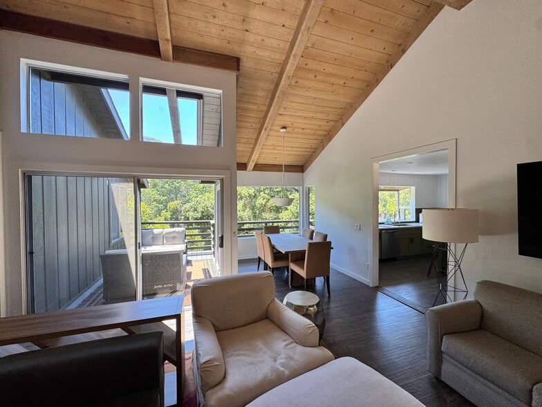 More Photos Of 102 W Carmel Valley Rd, Carmel Valley Hotel For Sale