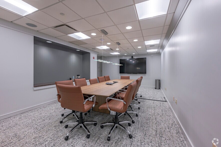 More Photos Of 1266 E Main St, Stamford Office For Lease