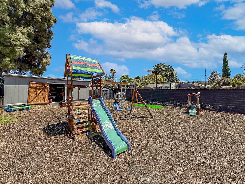 More Photos Of 1492 Sinaloa Rd, Simi Valley Religious Facility For Sale