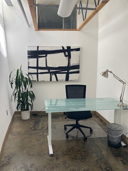 More Photos Of 8335 W Sunset Blvd, West Hollywood Office For Lease