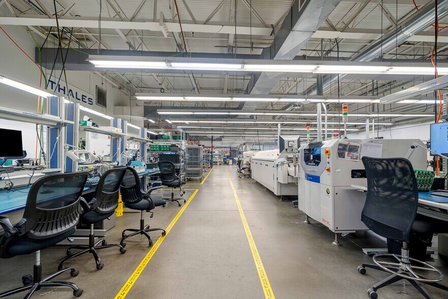 More Photos Of 63 Neck Rd, Haverhill Light Manufacturing For Sale