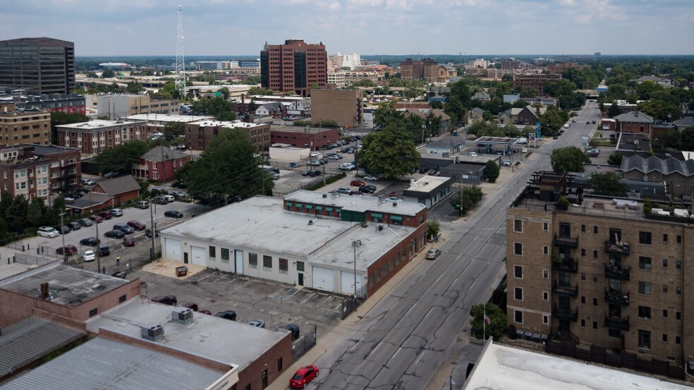 More Photos Of 838 N Delaware St, Indianapolis Unknown For Lease