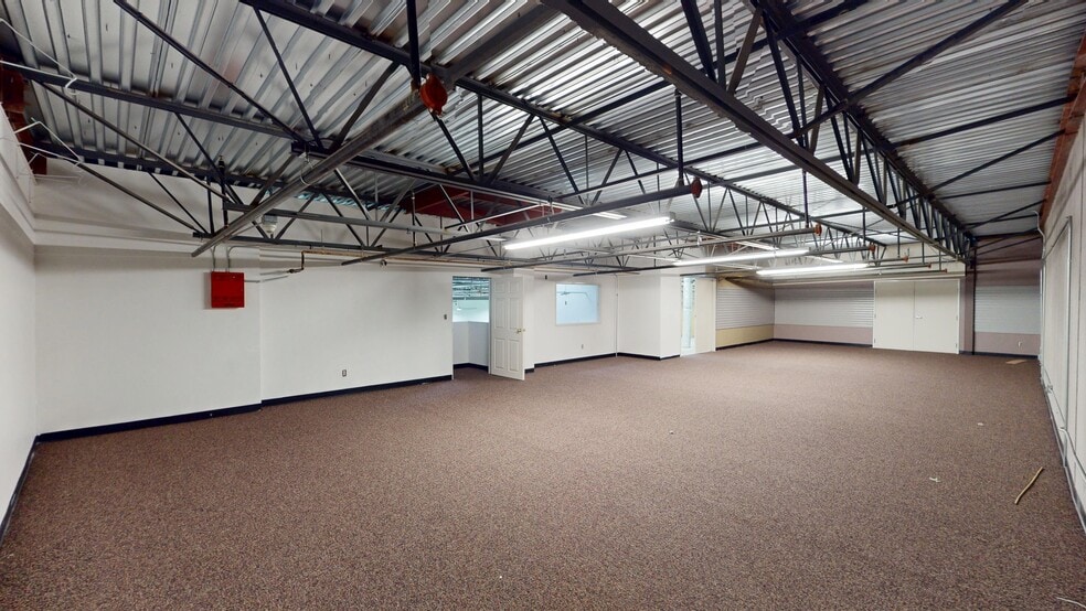 More Photos Of 8985 Double Diamond Pky, Reno Warehouse For Lease