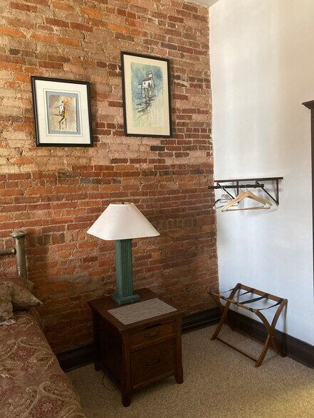 More Photos Of 34 N Vermilion St, Danville Restaurant For Sale