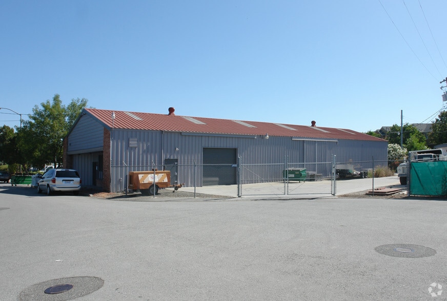 Primary Photo Of 442 Industrial St, Campbell Warehouse For Sale