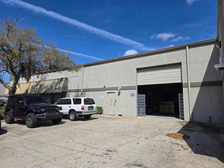 More Photos Of 340 Scarlet Blvd, Oldsmar Manufacturing For Sale