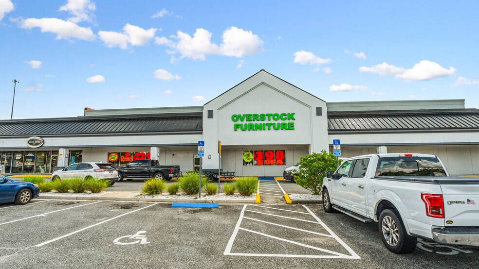 More Photos Of 6000 Lake Gray Blvd, Jacksonville Storefront For Lease