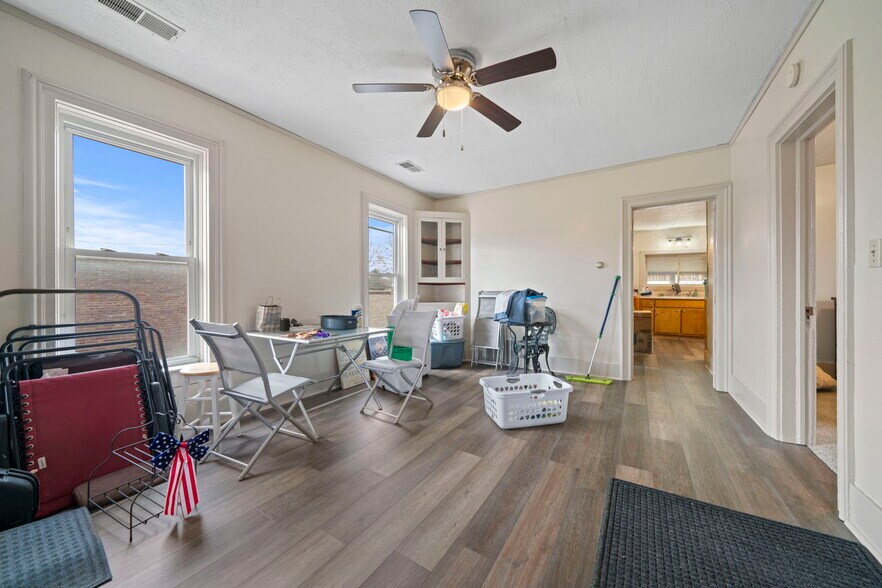 More Photos Of 208 N Walnut St, Stillman Valley General Retail For Sale