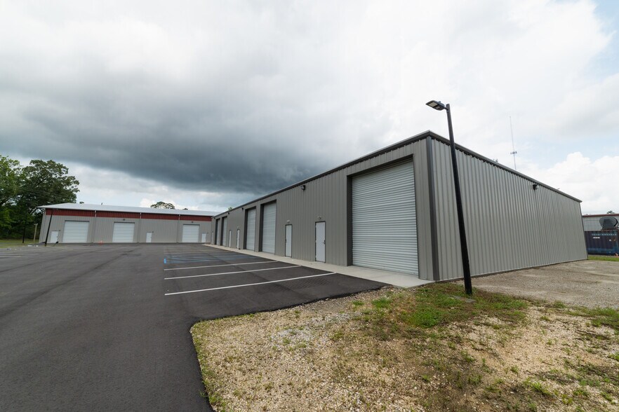 More Photos Of 4557 Savannah Hwy, Ravenel Light Manufacturing For Lease