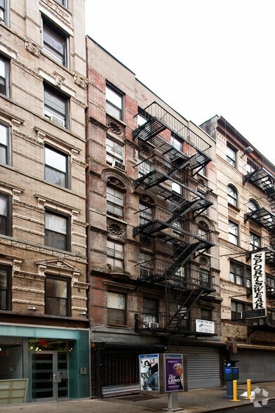 More Photos Of 47 Orchard St, New York Apartments For Lease