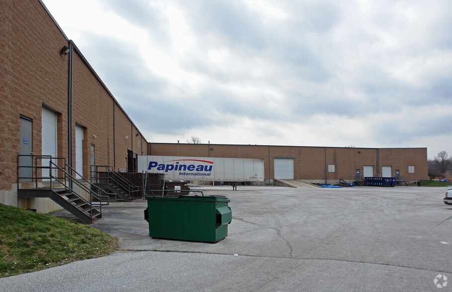 More Photos Of 650 Grove Rd, Paulsboro Warehouse For Lease