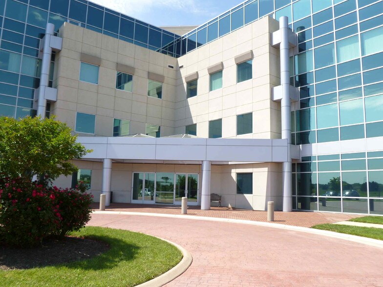 More Photos Of 9720 Capital Ct, Manassas Office For Lease