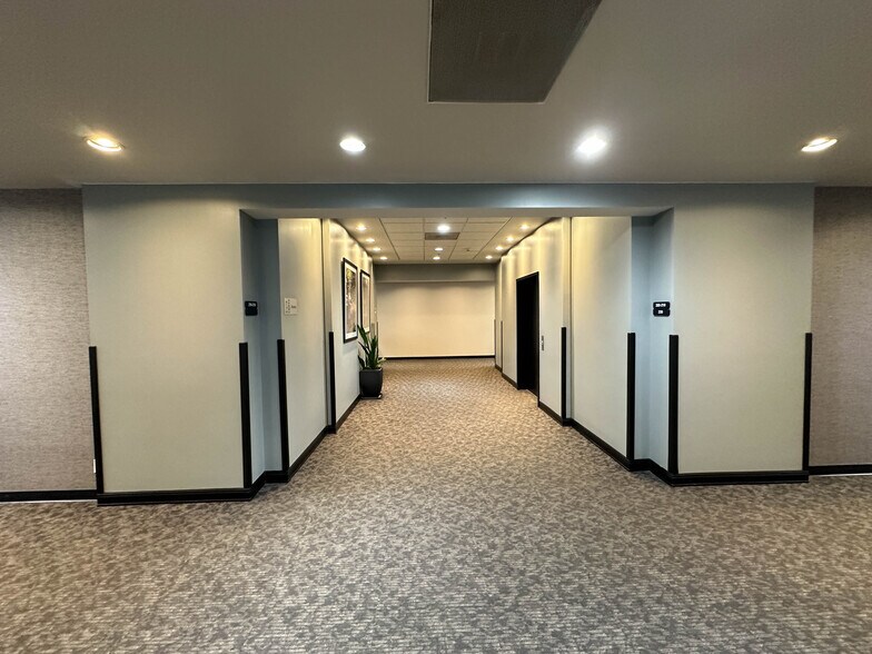 More Photos Of 100 Medical Center Blvd, Conroe Medical For Lease