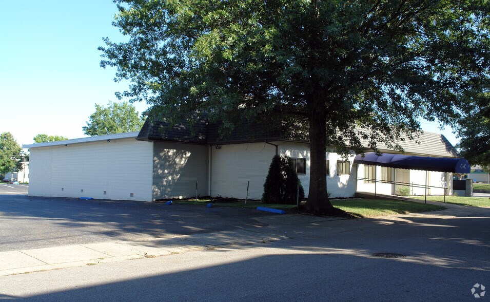 More Photos Of 110 B St, Saint Albans Funeral Home For Sale