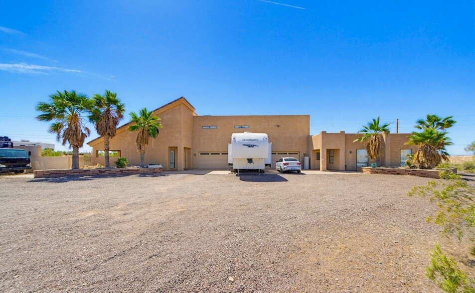 More Photos Of 4501 London Bridge Rd, Lake Havasu City Restaurant For Sale