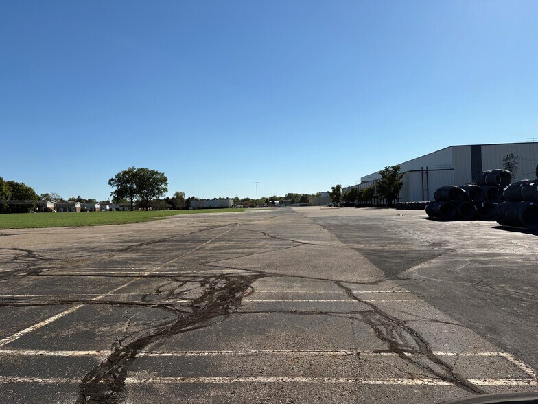 More Photos Of 20 S Van Buren Ave, Barberton Land For Lease