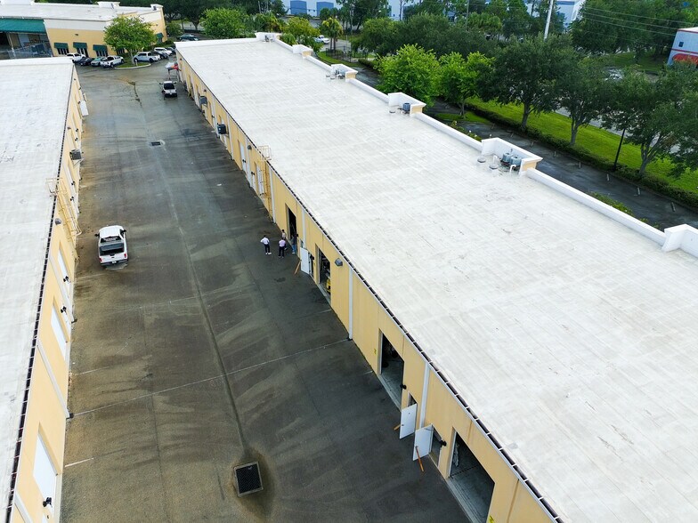 More Photos Of 660 NW Enterprise Dr, Port Saint Lucie Unknown For Lease