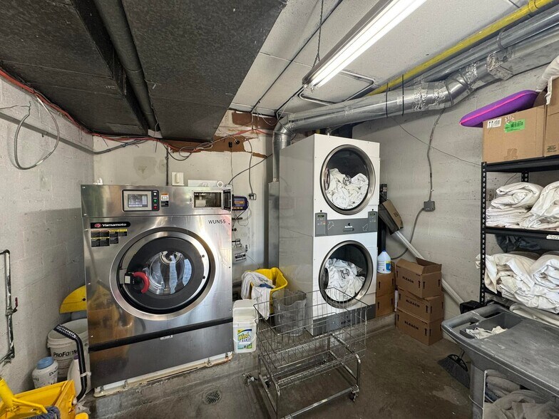 More Photos Of 990 Maple St, Russell Springs Hotel For Sale