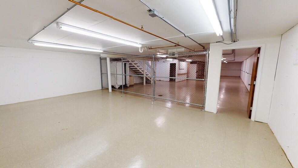 More Photos Of 2602 N Morgan St, Decatur Office For Sale
