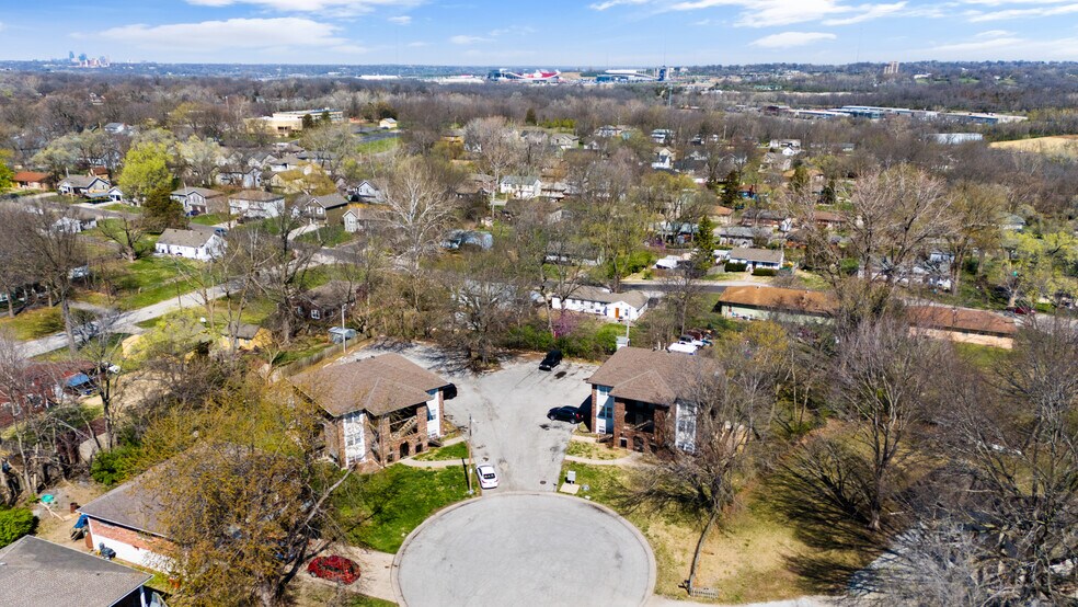 More Photos Of 5218-5240 Ditzler Ave, Raytown Apartments For Sale