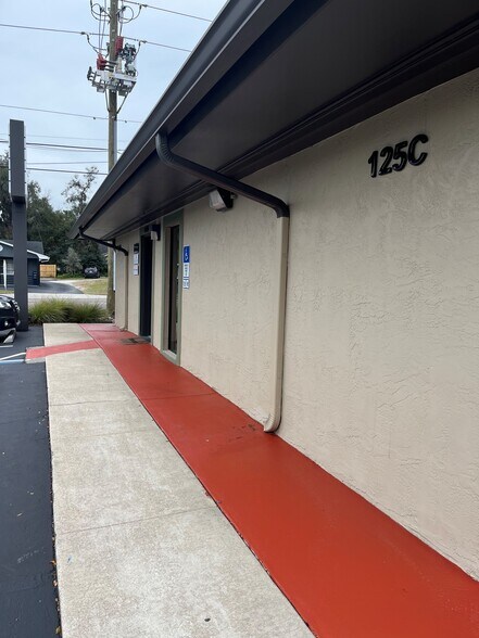 More Photos Of 119 W Plymouth Ave, Deland Unknown For Lease