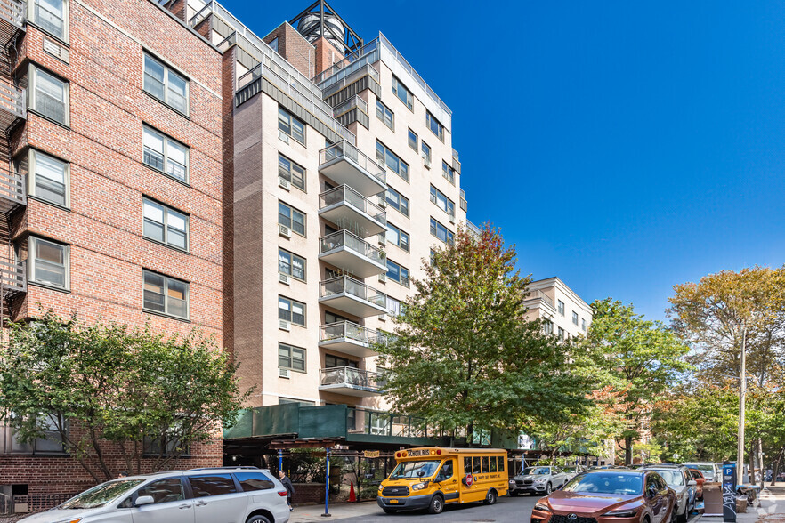 Primary Photo Of 10933 71st Rd, Forest Hills Apartments For Sale