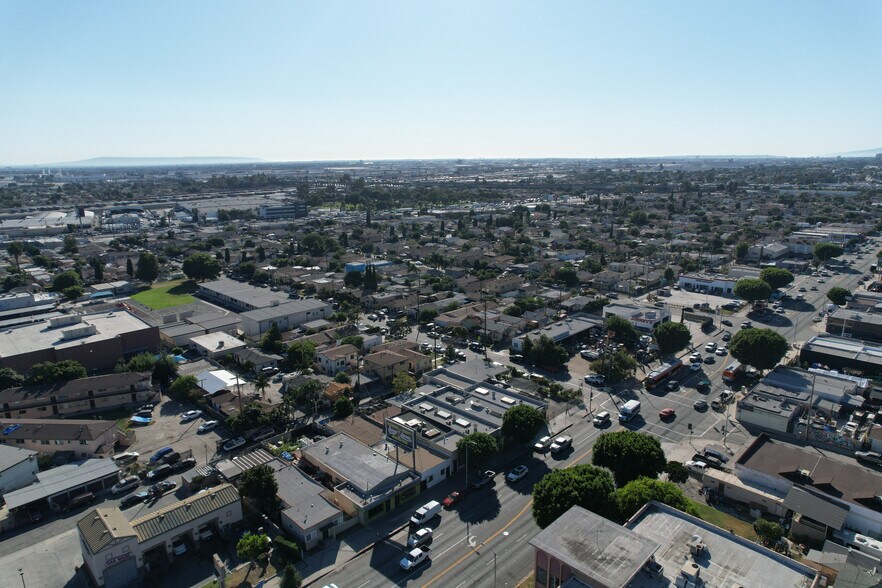 More Photos Of 5010 E Olympic Blvd, Los Angeles Warehouse For Sale