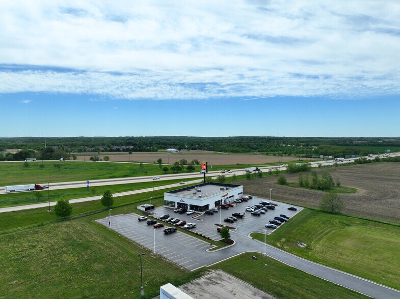 More Photos Of 7000 First Ranger Dr, South Beloit Freestanding For Lease